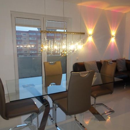 Apartament Francesca Appartement Braşov Buitenkant foto