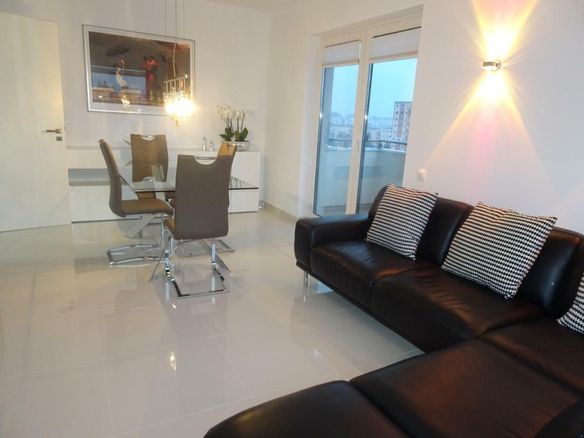 Apartament Francesca Appartement Braşov Buitenkant foto
