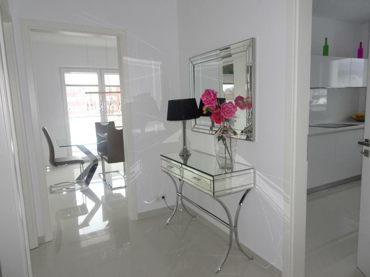 Apartament Francesca Appartement Braşov Buitenkant foto
